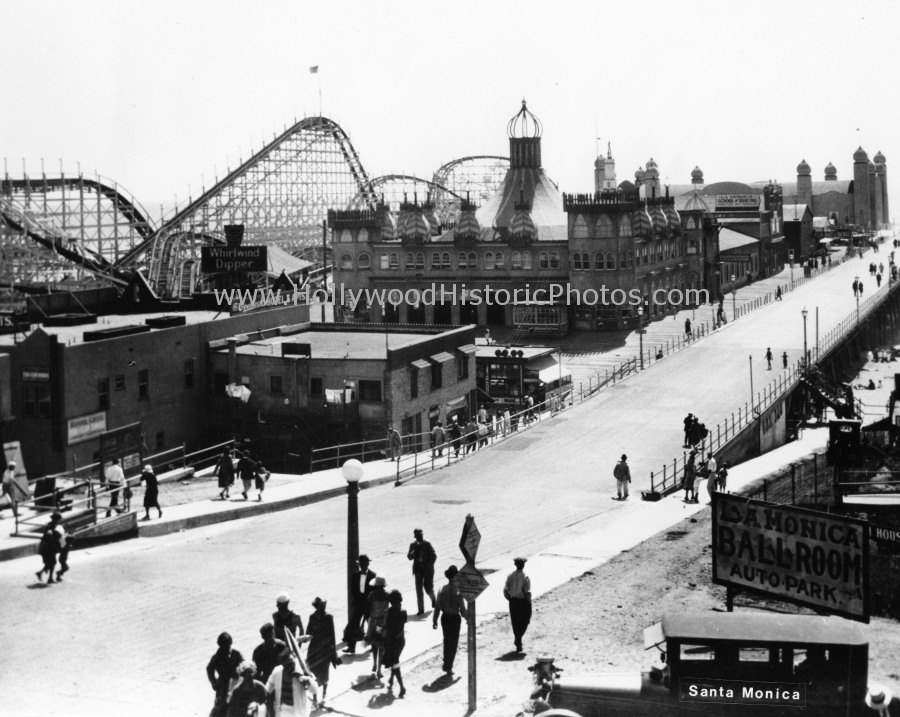 Santa Monica Pier 1920 wm.jpg